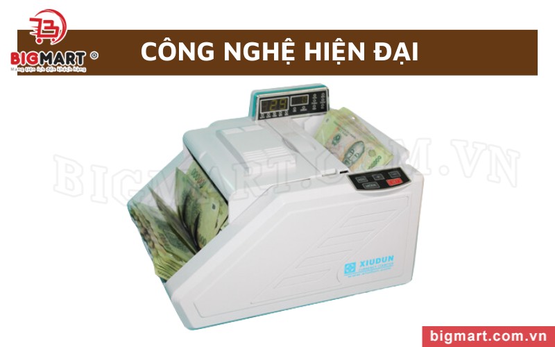 Máy đếm tiền Xiudun 2500K hoạt động dựa trên phần mềm hiện đại nhất